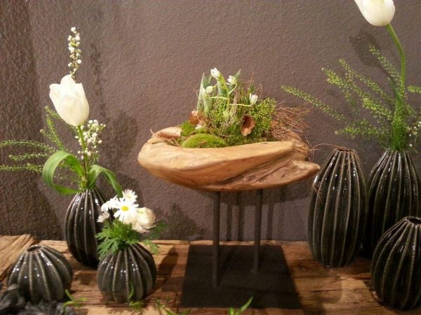 WMG Insula, Teakschale auf Fuss, H 35 cm, Teakwurzel auf schwarzem Metallfuss, Dekoschale, Obstschale, Kerzenhalter – Blumen & Ambiente
